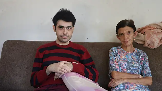 Yıllarca dışarı çıkmayan Barış'ın anksiyete ve depresyon sorunu olduğu ortaya çıktı