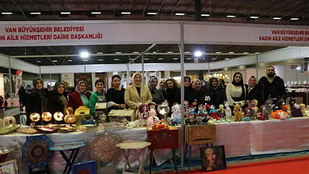 Yöresel Ürünler ve Hediyelik Eşya Fuarı açıldı