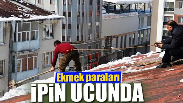 Ekmek paraları ipin ucunda
