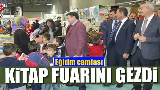Eğitim camiası kitap fuarını gezdi 