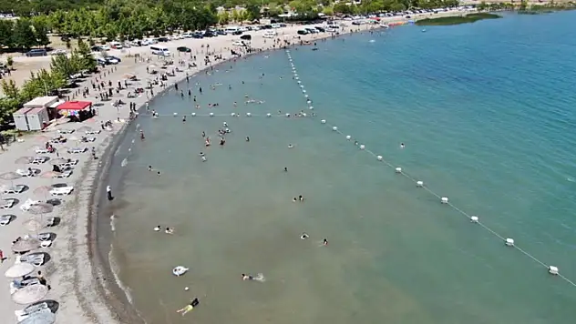 Yüzerken kalp krizi geçiren şahıs hayatını kaybetti