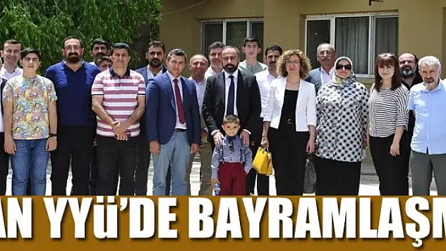 Van YYÜ'de bayramlaşma
