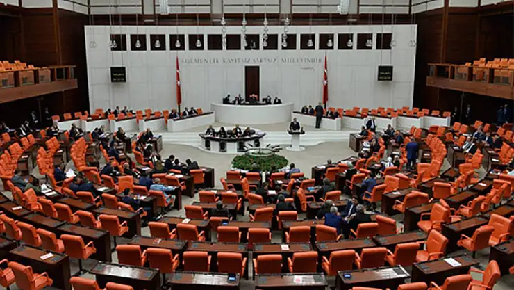 10. Yargı Paketi Adalet Komisyonu'nda kabul edildi
