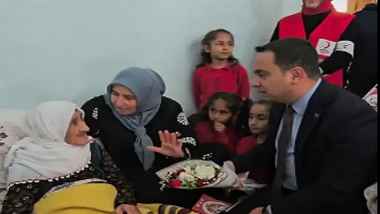 101 yaşındaki Reyhan Şener'in doğum günü kutlandı
