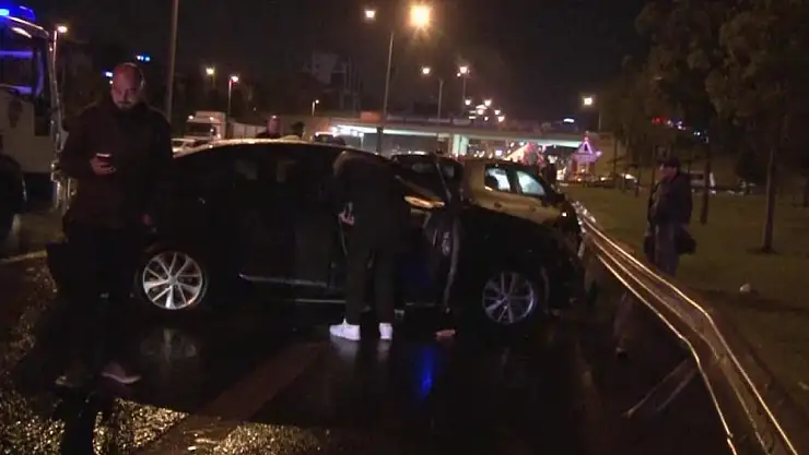 12 aracın karıştığı zincirleme kaza: 3 yaralı