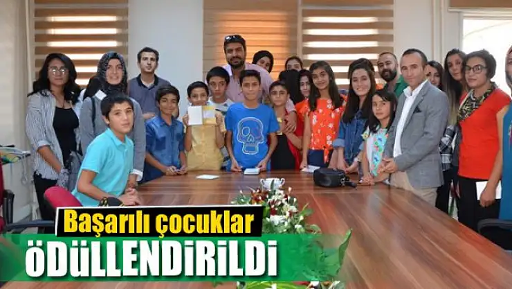 Van Çocuk Evleri'nde kalan başarılı çocuklar ödüllendirildi