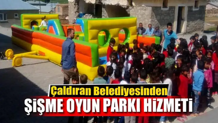 Çaldıran Belediyesinden şişme oyun parkı hizmeti