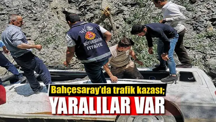 Bahçesaray'da trafik kazası 3 yaralı