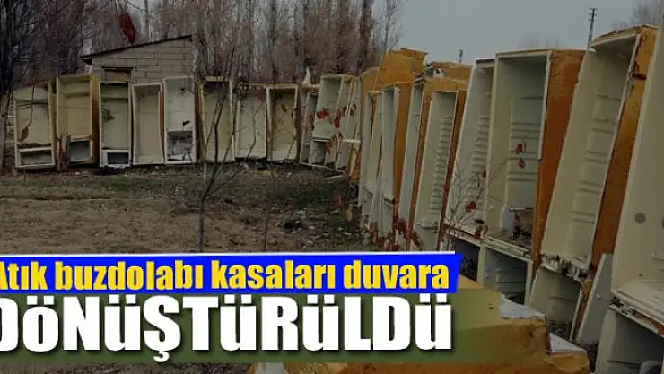 Atık buzdolabı kasalarını duvara dönüştürdü