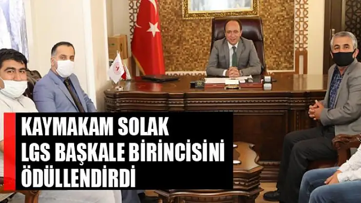 Kaymakam Solak, LGS Başkale birincisini ödüllendirdi