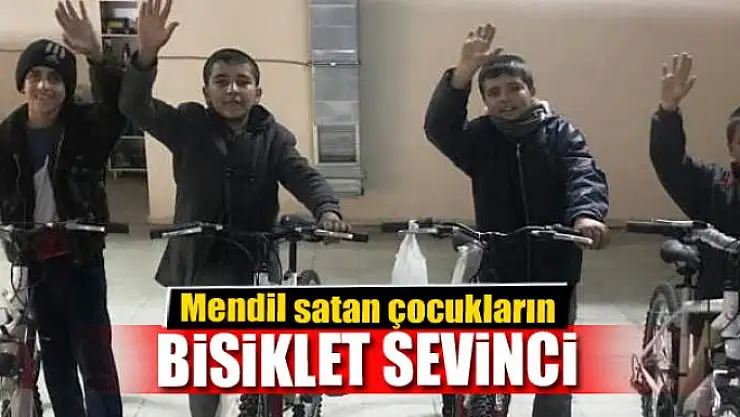 Mendil satan çocukların bisiklet sevinci