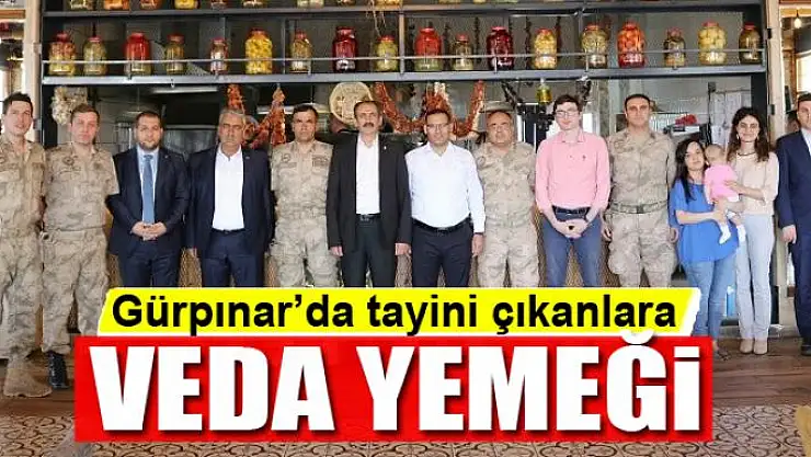 Gürpınar'da tayini çıkanlara veda yemeği