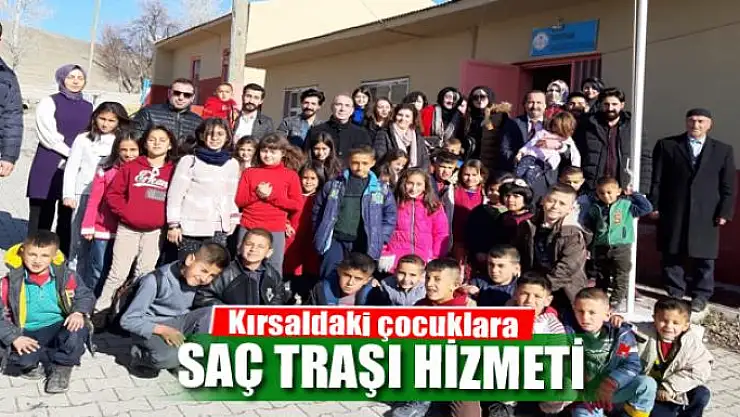 Kırsaldaki çocuklara saç traşı hizmeti