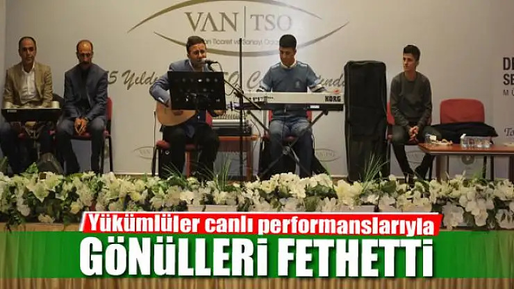 Yükümlüler canlı performanslarıyla gönülleri fethetti