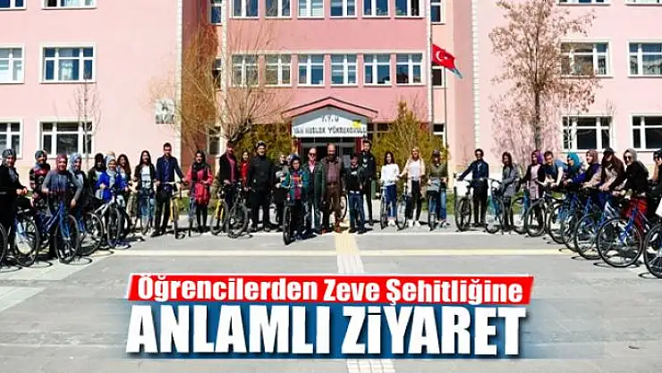 Öğrencilerden Zeve Şehitliğine anlamlı ziyaret
