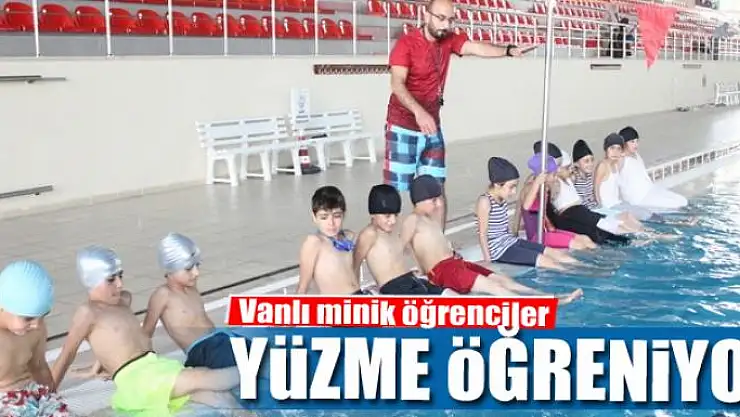 Vanlı minik öğrenciler yüzme öğreniyor 