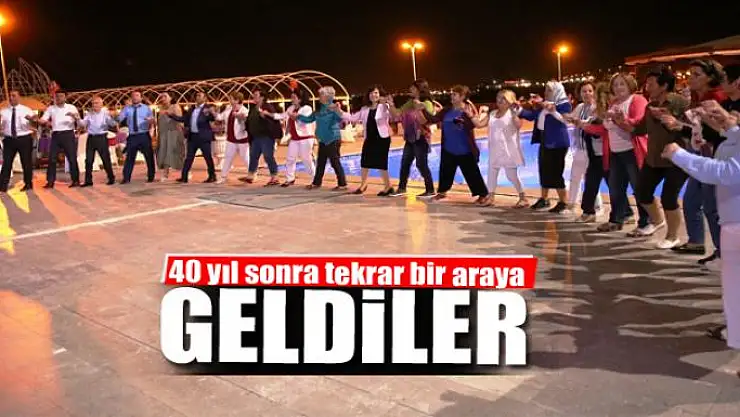 40 yıl sonra tekrar bir araya geldiler