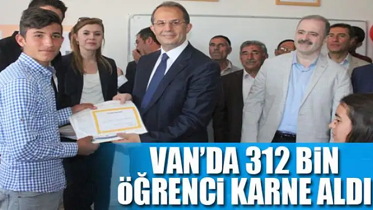 Van'da 312 bin öğrenci karne aldı