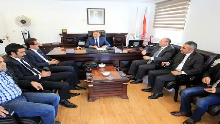 KESK'TEN BELEDİYE'YE ZİYARET