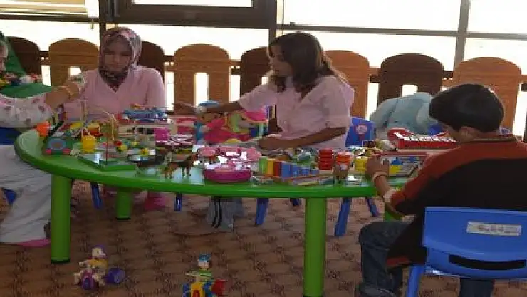 HASTANE'DE ÇOCUK PARKI KURULDU