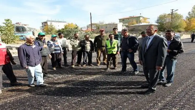 BELEDİYE' DEN ASFALT ÇALIŞMASI