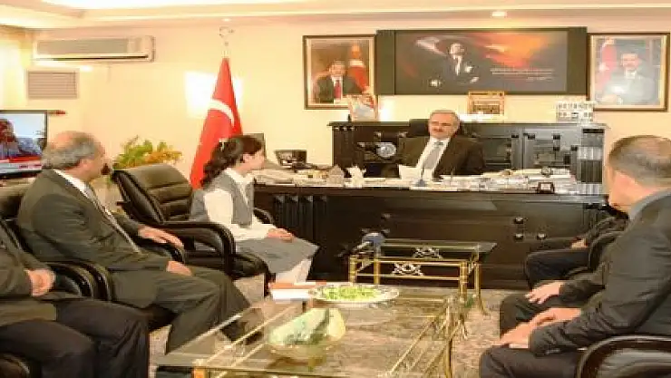 Dünya Üçüncüsünden Karaloğlu'na Ziyaret