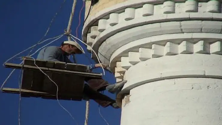 ÖLÜMLE BURUN BURANA ÇALIŞIYOR