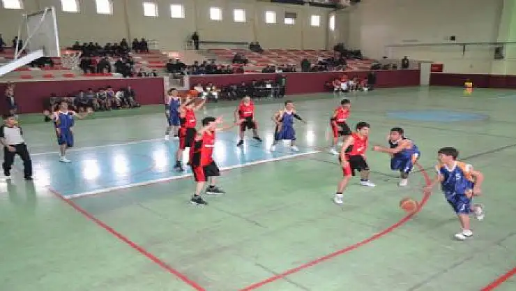 Okullar arası basketbol turnuvası