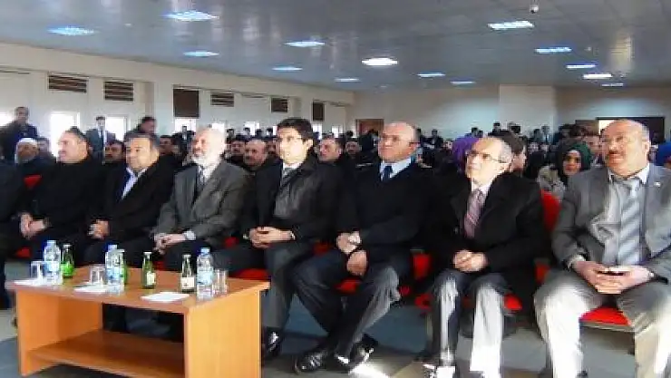 ERCİŞ'TE MEKKE'NİN FETHİ KONFERANSI