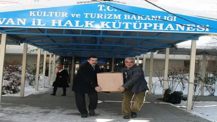 GEVAŞLI ÖĞRENCİLERE KİTAP YARDIMI