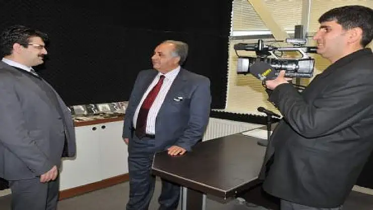 ACAR'DAN VAN TV'YE ZİYARET