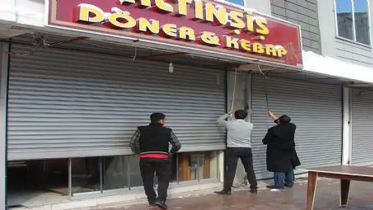 ESNAFIN ELEKTRİK KESİNTİSİ TEPKİSİ