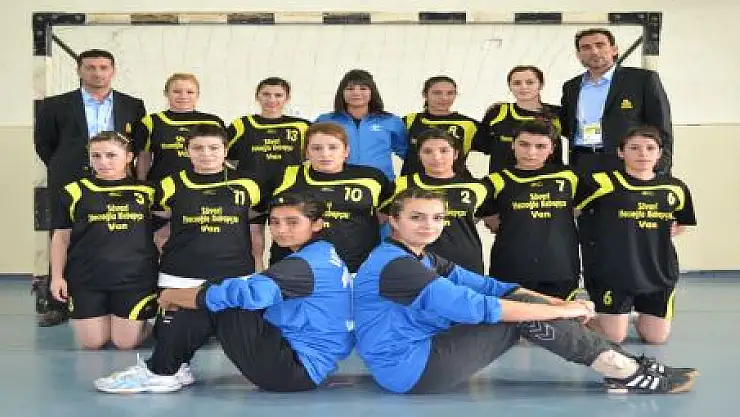 Sultanlar play-off'a yenilgiyle başladı