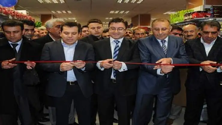 RANSS ALIŞVERİŞ MERKEZİ HİZMETE AÇILDI