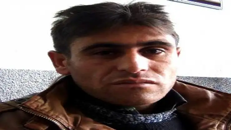 BÖBREĞİ İFLAS EDEN GENÇ NAKİL İSTİYOR