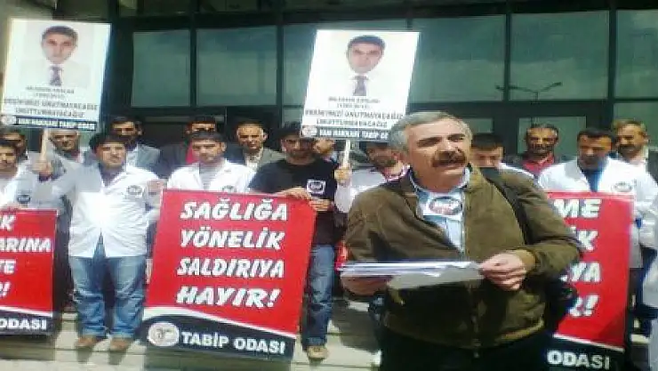 DR. ERSİN ARSLAN VAN'DA ANILDI