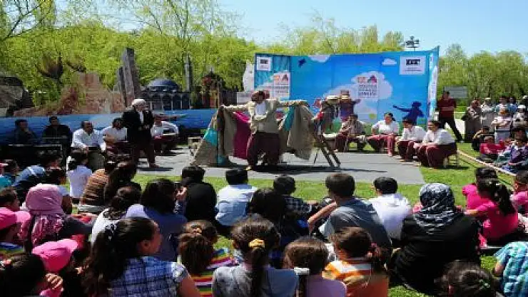 VAN'DA HIDIRELLEZ ŞENLİKLERİ