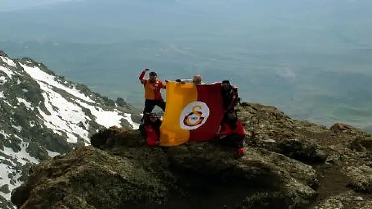 EREK DAĞI'NDA ŞAMPİYONLUK SEVİNCİ