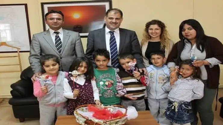 KARDELENLERDEN KINA'YA ZİYARET