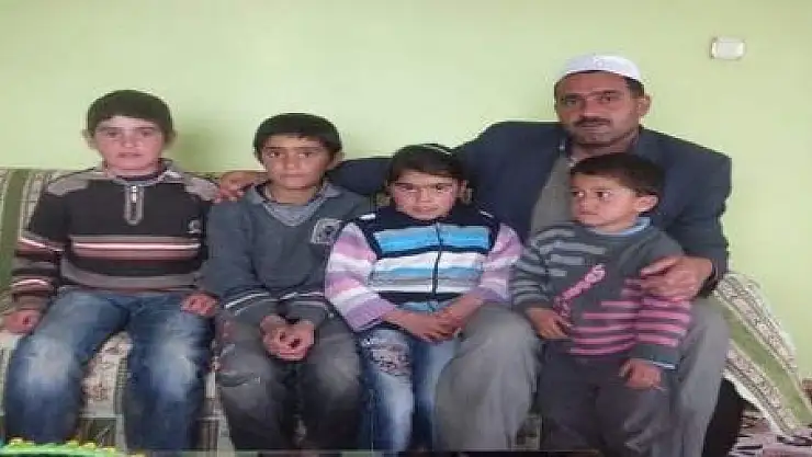 TEK İSTEĞİ BİR AKÜLÜ ARABA