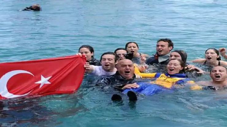 ŞAHİKA ERCÜMEN'DEN DÜNYA REKORU