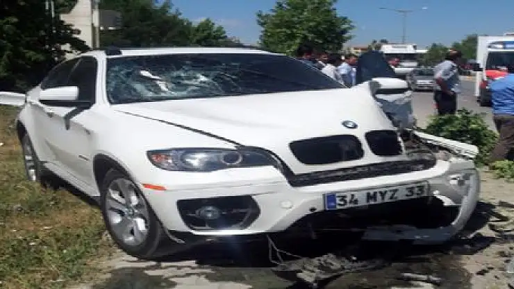 VAN'DA 2 AYRI TRAFİK KAZASI: 5 YARALI