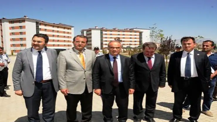 YURT-KUR GENEL MÜDÜRÜ VAN'DA