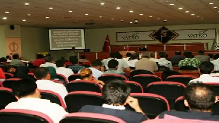 MÜSİAD KONFERANS VERDİ