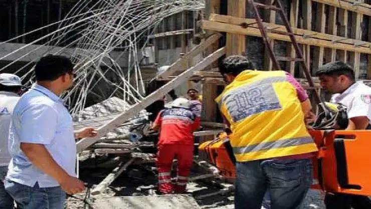 MÜZE İNŞAATINDA GÖÇÜK: 2 YARALI