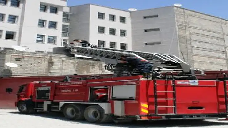 VAN'DA KORKUTAN YANGIN