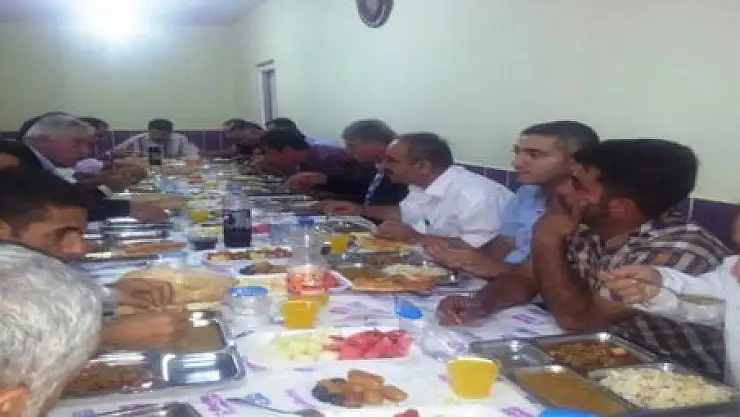 ÇATAK MÜFTÜLÜĞÜ'NDEN İFTAR YEMEĞİ