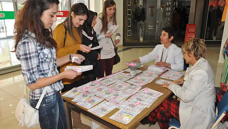 MEME KANSERİ BİLİNÇLENDİRME STANDI AÇILDI