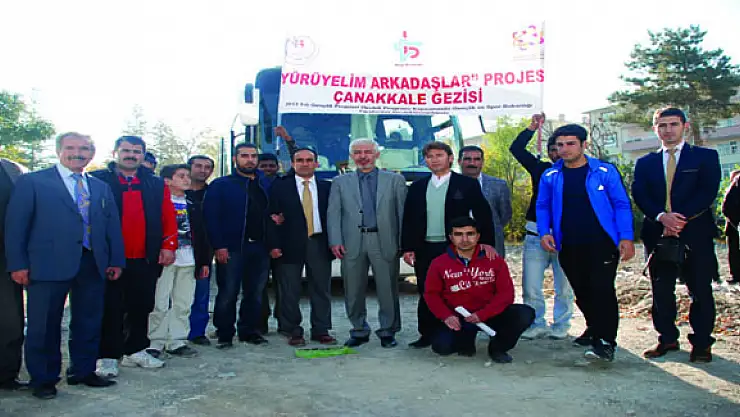 Van'dan Çanakkale'ye 'Yürüyelim Arkadaşlar'