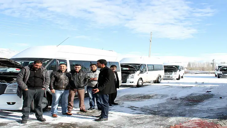 DONAN ARAÇLAR İÇİN YARDIM İSTİYORLAR